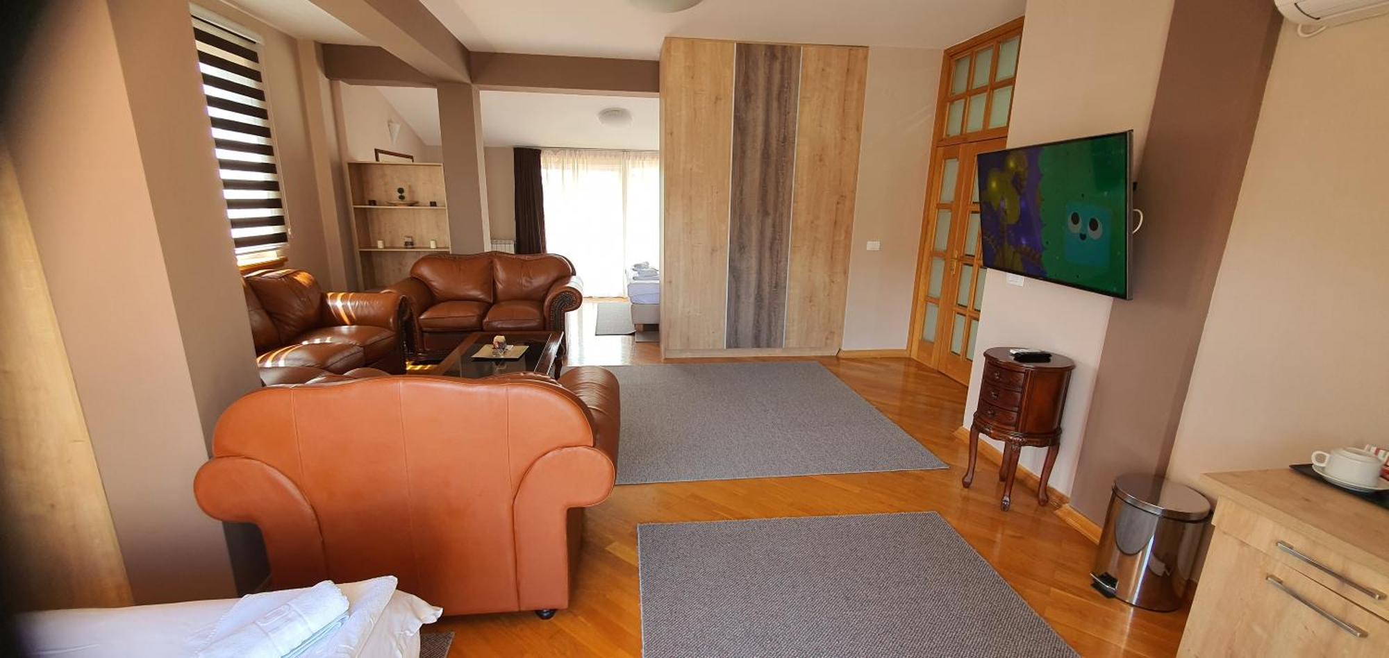 Premier Hotel Szkopje Kültér fotó
